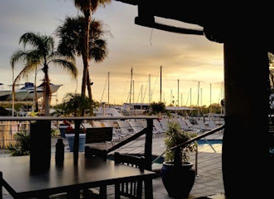 florida/honeymoon-island-state-park/restaurant/ozona-blue-grilling-co