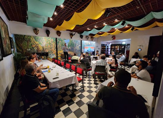 colombia/barranquilla/restaurant/restaurante-la-cueva