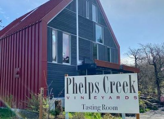 oregon/columbia-river-gorge/restaurant/phelps-creek-tasting-room