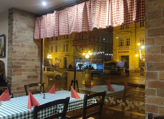 hungary/szeged-csanad/restaurant/pizza-e-pasta