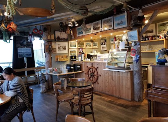 iceland/reykjanes-peninsula/restaurant/cafe-bryggjan