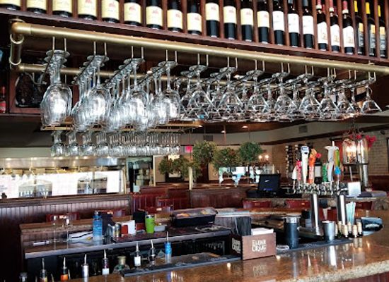 alabama/auburn/restaurant/hamilton-s-on-magnolia