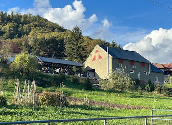 croatia/zumberak-mountains/restaurant/izletiste-pri-kapeli