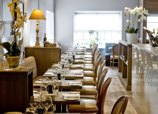 ireland/county-kildare/restaurant/vie-de-chateaux-restaurant-naas