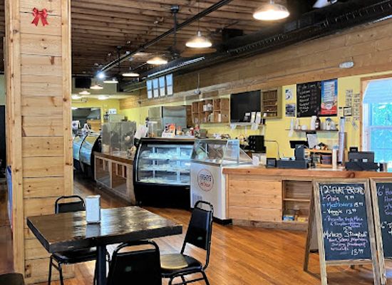 pennsylvania/delaware-water-gap-national-recreation-area/restaurant/marlucas