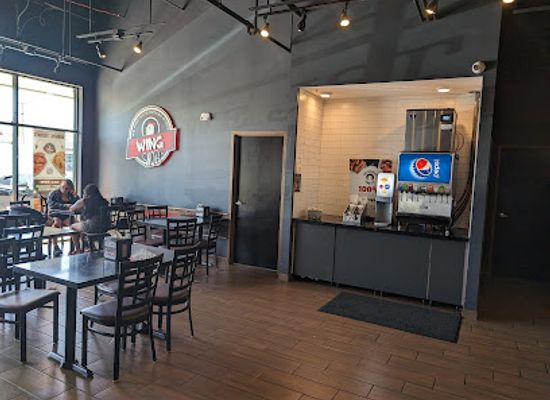 illinois/elgin/restaurant/wing-snob