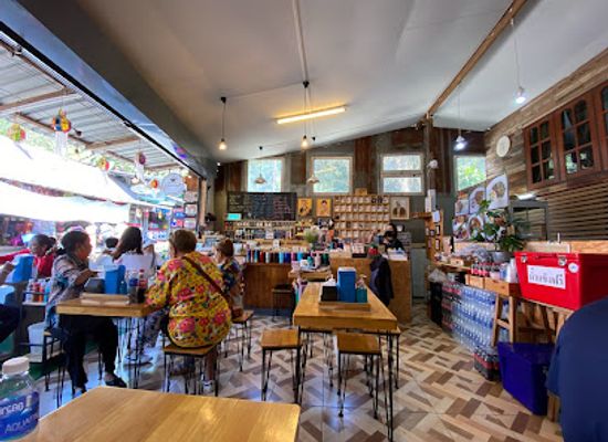 thailand/doi-suthep-pui-national-park/restaurant/mae-si-khao-soi