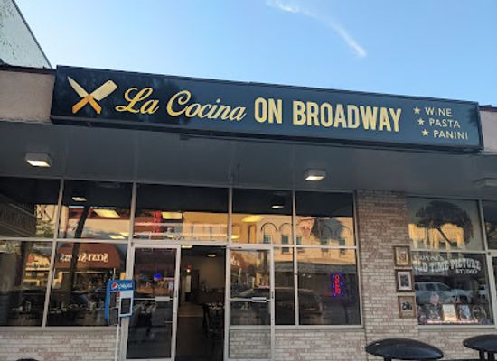 wisconsin/wisconsin-dells/restaurant/la-cocina-on-broadway