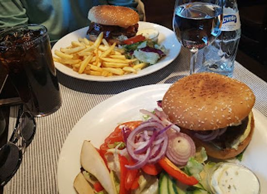 finland/turku/restaurant/morrison-s