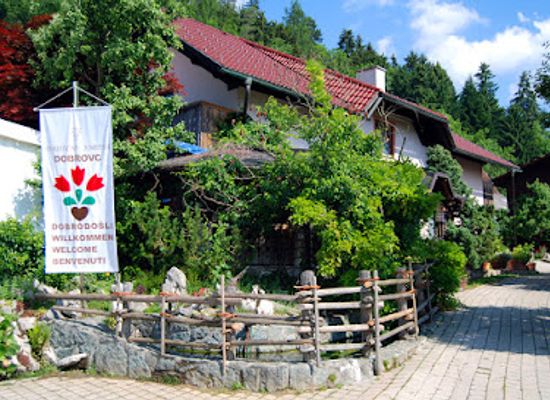 slovenia/savinja/restaurant/turisticna-kmetija-dobrovc