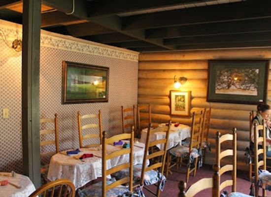 north-carolina/great-smoky-mountains/restaurant/wild-plum-tea-room