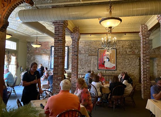 illinois/galena-territory/restaurant/fried-green-tomatoes