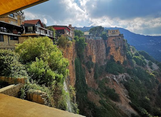 lebanon/jezzine-district/restaurant/sakhret-al-shallal
