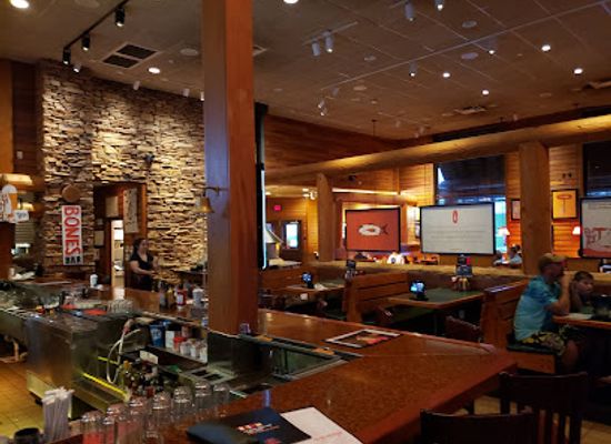 pennsylvania/erie/restaurant/smokey-bones-erie