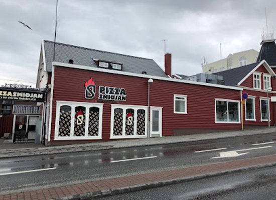 iceland/akureyri-area/restaurant/pizzasmiojan