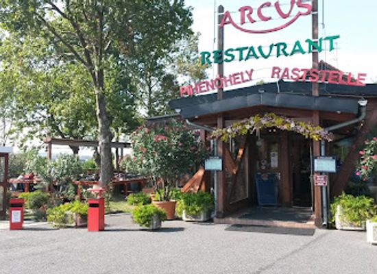 hungary/sopron-region/restaurant/arcus-bisztro
