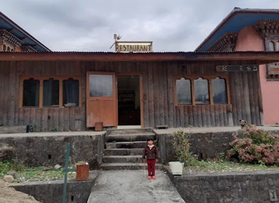 bhutan/phobjikha-valley/restaurant/pangkhab-restaurant-jungomlo