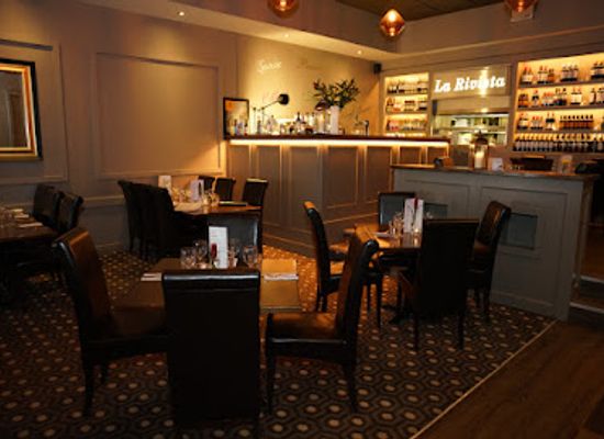 ireland/county-kilkenny/restaurant/la-rivista-market-and-gourmet-pizza