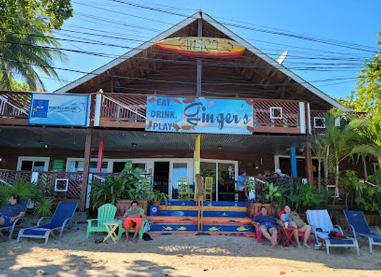 honduras/bay-islands/restaurant/gingers-caribbean-grill
