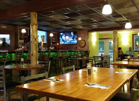 new-york/saratoga-springs/restaurant/dizzy-chicken-barbecue
