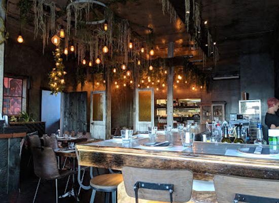 australia/gold-coast/restaurant/ally-chow