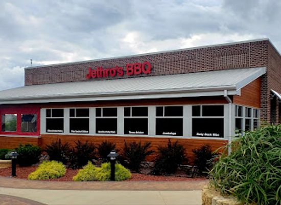 iowa/tallgrass-prairie/restaurant/jethro-s-bbq-n-lakehouse
