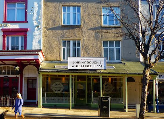 united-kingdom/llandudno/restaurant/johnny-dough-s-wood-fired-pizza