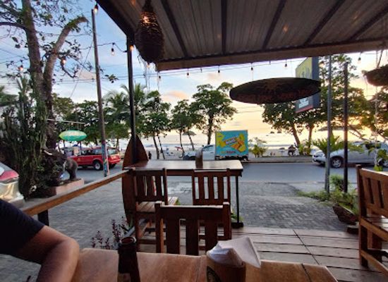 costa-rica/manuel-antonio-national-park/restaurant/bar-las-gemelas