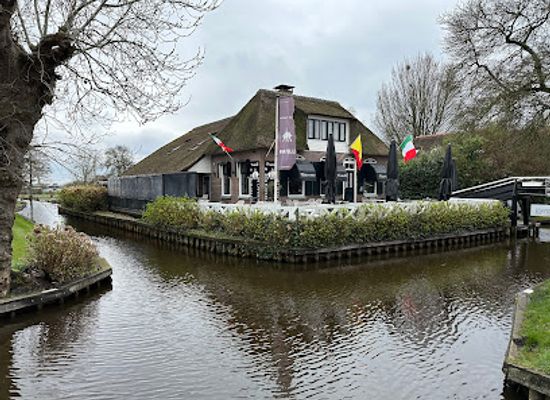 netherlands/giethoorn/restaurant/grand-cafe-fanfare
