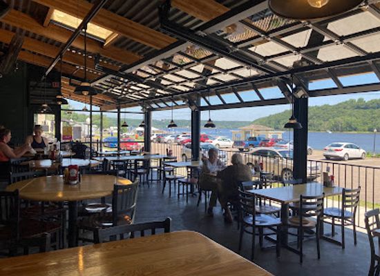 minnesota/stillwater/restaurant/charlie-s-restaurant-and-irish-pub