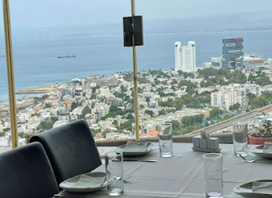 israel/haifa/bat-galim/restaurant/golden-coral