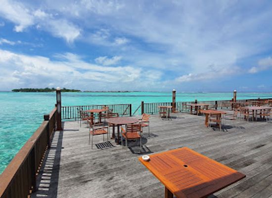maldives/huraa/restaurant/the-lagoon-restaurant