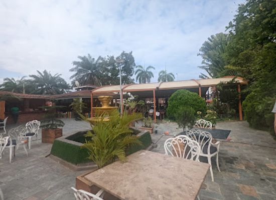 ghana/accra/labone/restaurant/bosphorus-restaurant-cafe