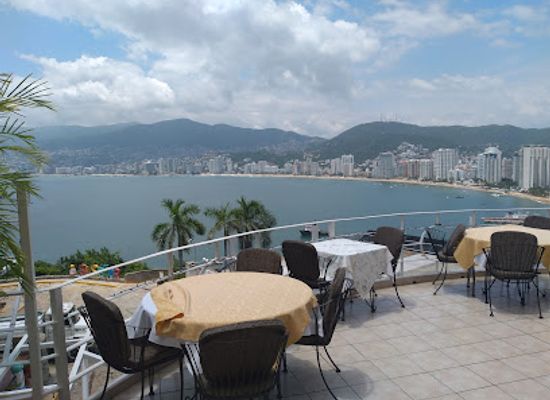 mexico/acapulco/restaurant/la-vista-restaurante