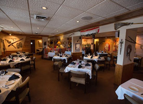 michigan/northern-michigan/restaurant/chippewa-room