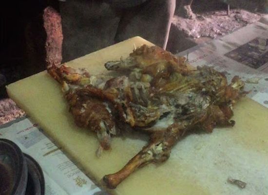 djibouti/grand-bara-desert/restaurant/sawor-restaurant-cabri