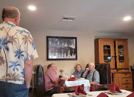 oklahoma/kiamichi-country/restaurant/kat-s-steakhouse
