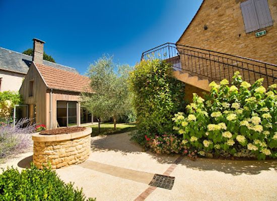 france/dordogne-valley/restaurant/logis-hotel-archambeau