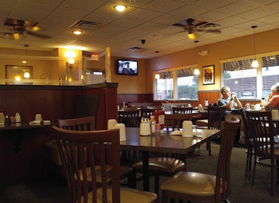 illinois/illinois-river-valley/restaurant/hiway-restaurant-inc