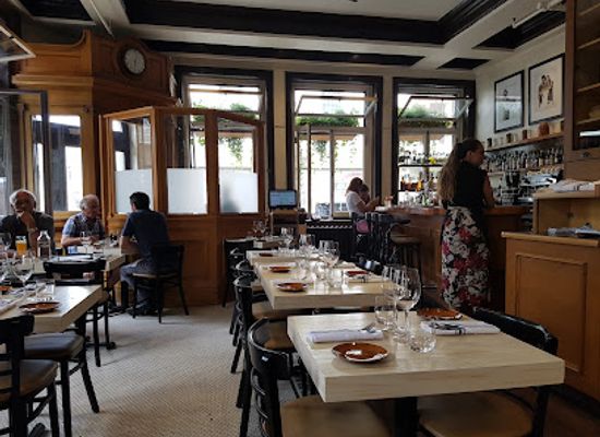 canada/quebec-city/restaurant/le-clocher-penche