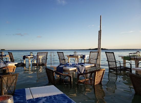 aruba/natural-pool/restaurant/flying-fishbone