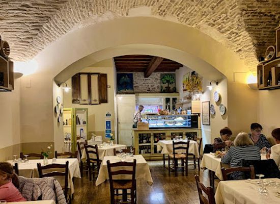 italy/assisi/restaurant/trattoria-degli-umbri