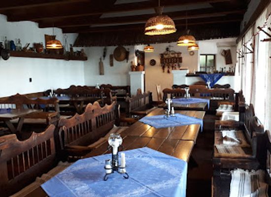 hungary/orseg/restaurant/hatarmenti-vigado