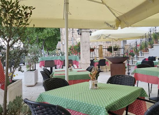 croatia/makarska/restaurant/restaurant-cvit-soli