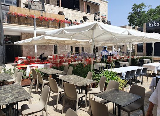 israel/jerusalem/restaurant/kinor-bakikar