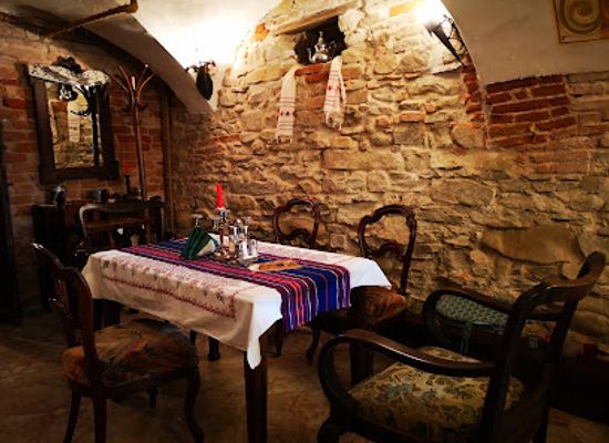 romania/transylvania/restaurant/medieval-cafe-restaurant