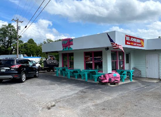 tennessee/cumberland-plateau/restaurant/lantana-lucy-s-bbq
