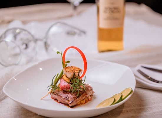 vietnam/ha-long/restaurant/du-thuyen-an-toi-fine-dining