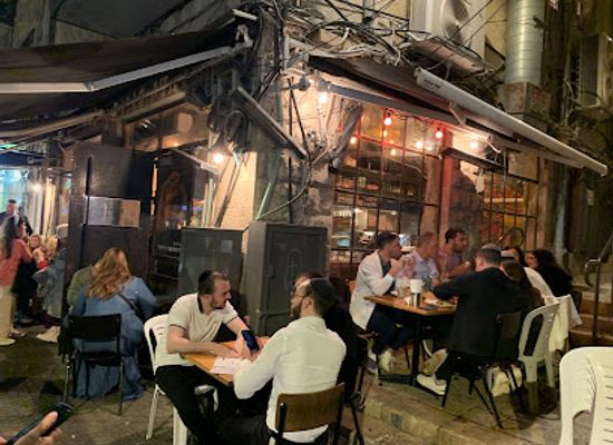 israel/jerusalem/restaurant/crave-gourmet-street-food