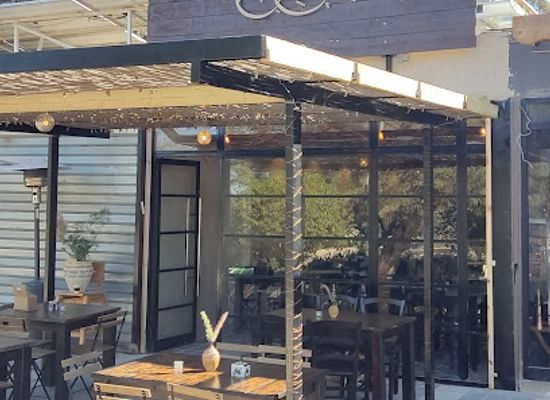 israel/negev-desert/restaurant/sumsumiya
